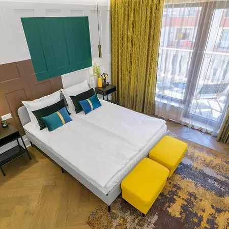 Borghese Grand Caravel * Varna