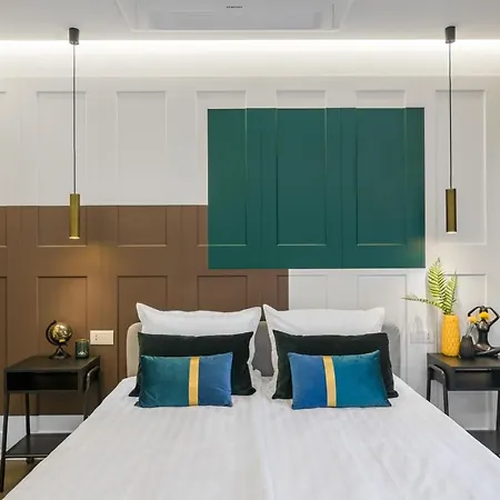 Borghese Grand Caravel